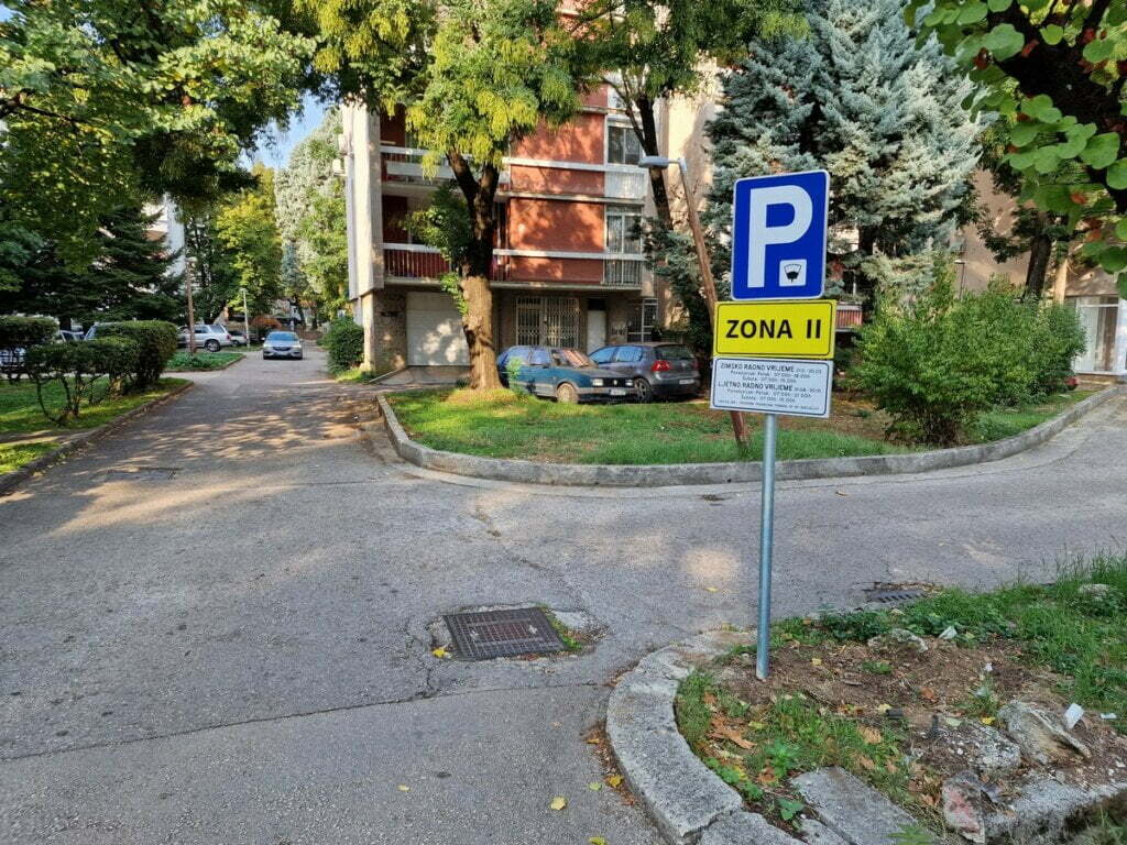 Početak naplate parkinga u kvartu Zagrebačke ulice (kod Konzulata)