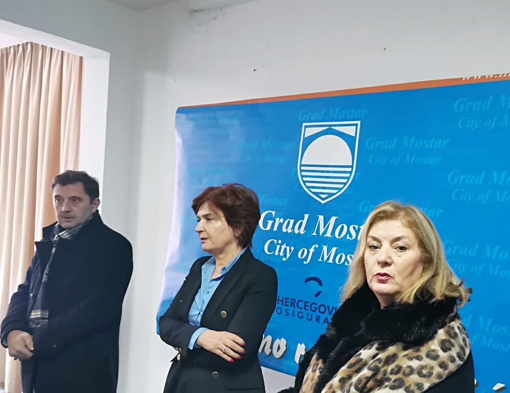 Gradonačelnik Kordić podijelio bonove za 30 obitelji povodom blagdana Božića