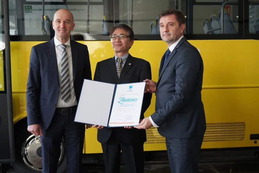 Vlada Japana donirala autobus Gradu Mostaru