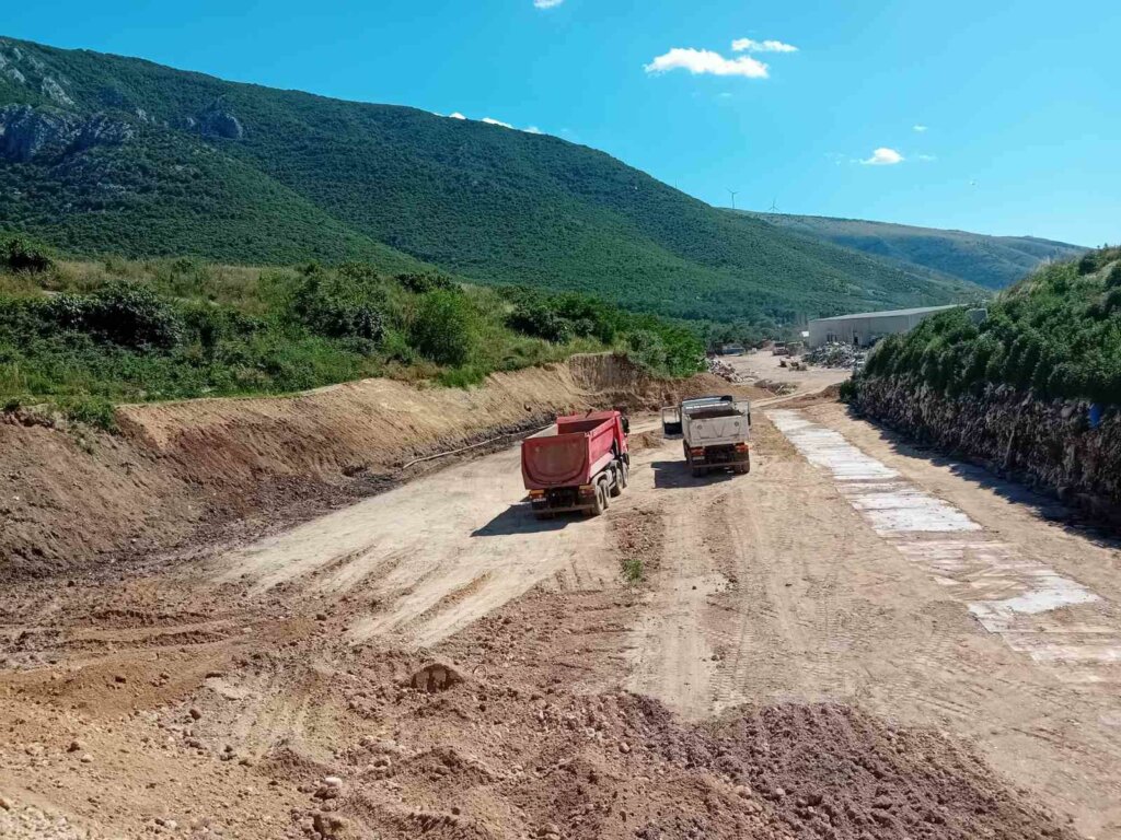 Grad Mostar postupa prema pravomoćnom Planu prilagođavanja deponije Uborak: Primanje otpada na deponiju nije upitno