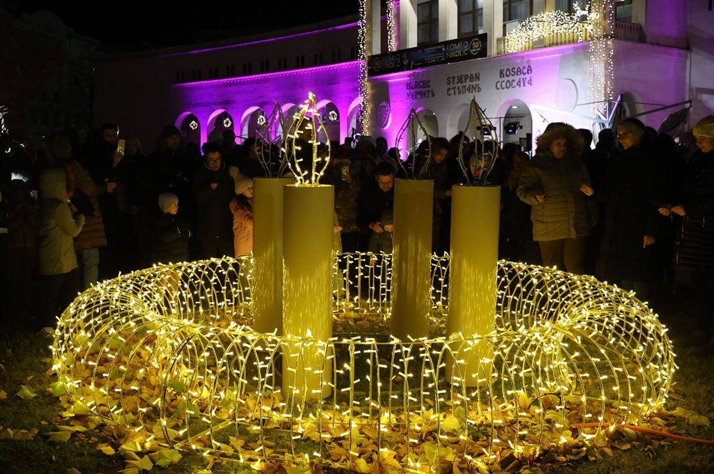 Paljenjem prve svijeće otvoren Advent u Mostaru